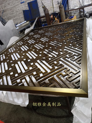 虛實相生 不銹鋼仿銅拉絲花格鏤空屏風中的朦朧美學